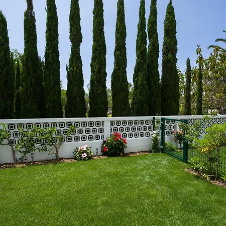 Clifftop - 4br, Beachside, Pool, Ac Villa Porches (Algarve)