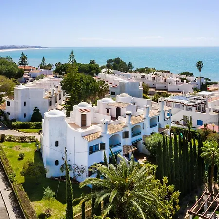 Villa Clifftop - 4br, Beachside, Pool, Ac Porches (Algarve)