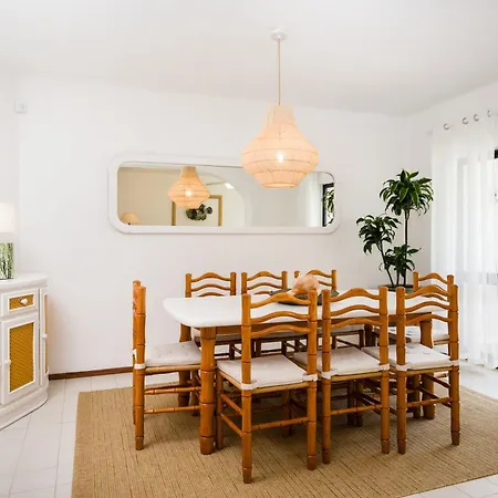 Clifftop - 4br, Beachside, Pool, Ac Villa