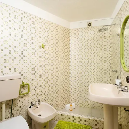 Clifftop - 4br, Beachside, Pool, Ac 别墅