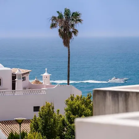 Clifftop - 4br, Beachside, Pool, Ac Villa *