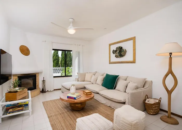 Clifftop - 4br, Beachside, Pool, Ac Villa Porches (Algarve)