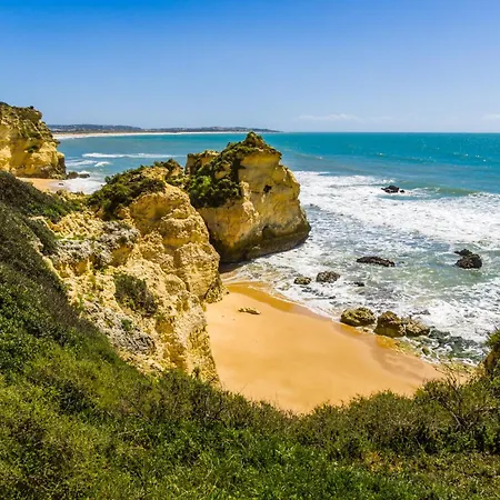 Clifftop - 4br, Beachside, Pool, Ac Villa Porches (Algarve)