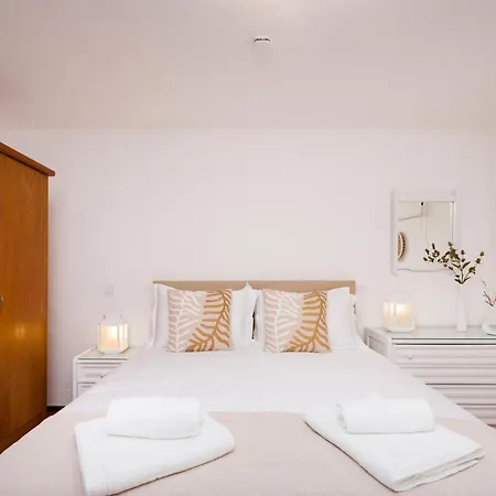 Clifftop - 4br, Beachside, Pool, Ac