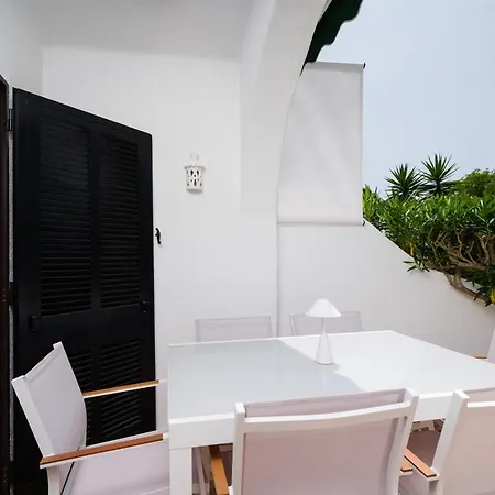 빌라 Clifftop - 4br, Beachside, Pool, Ac