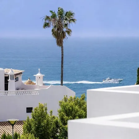 Villa Clifftop - 4br, Beachside, Pool, Ac