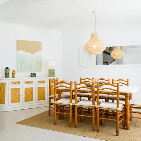 Clifftop - 4br, Beachside, Pool, Ac 빌라 *