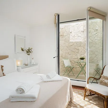 Clifftop - 4br, Beachside, Pool, Ac 빌라