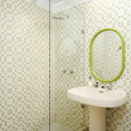 Clifftop - 4br, Beachside, Pool, Ac 빌라