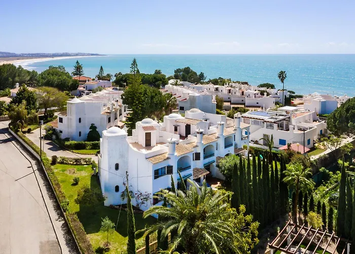 빌라 Clifftop - 4br, Beachside, Pool, Ac 포르체스