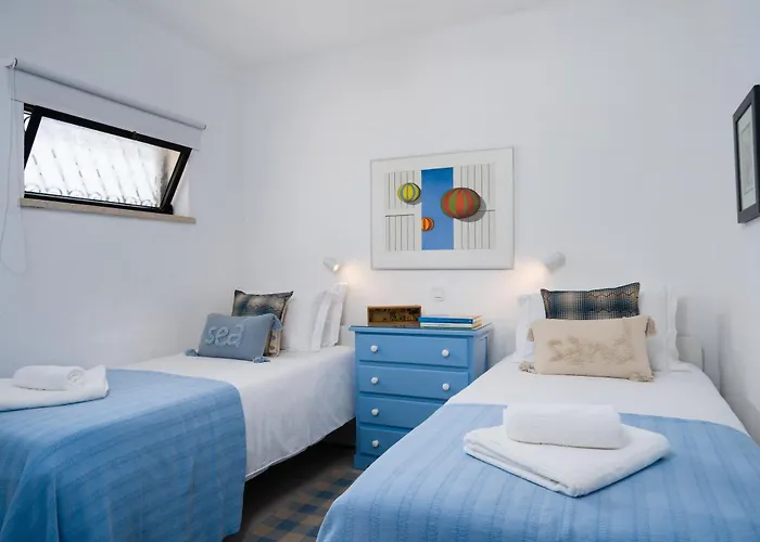 Clifftop - 4br, Beachside, Pool, Ac 빌라 포르체스