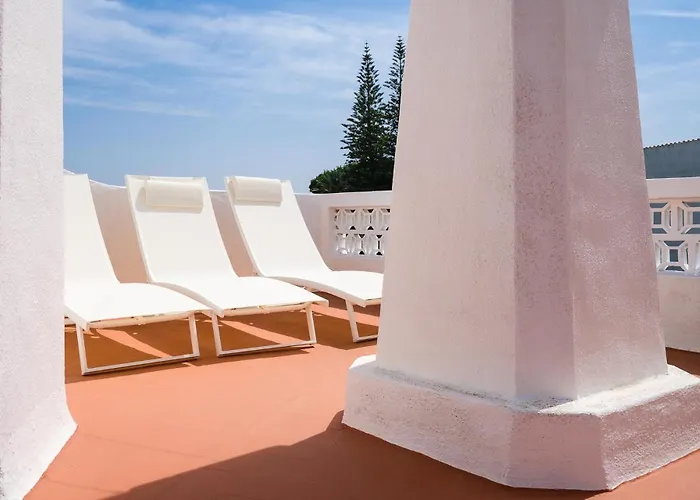 Clifftop - 4br, Beachside, Pool, Ac * 포르체스