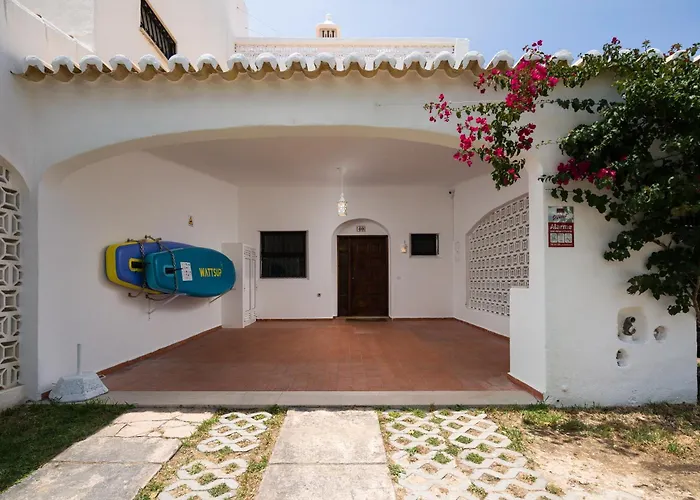 Villa Clifftop - 4br, Beachside, Pool, Ac *